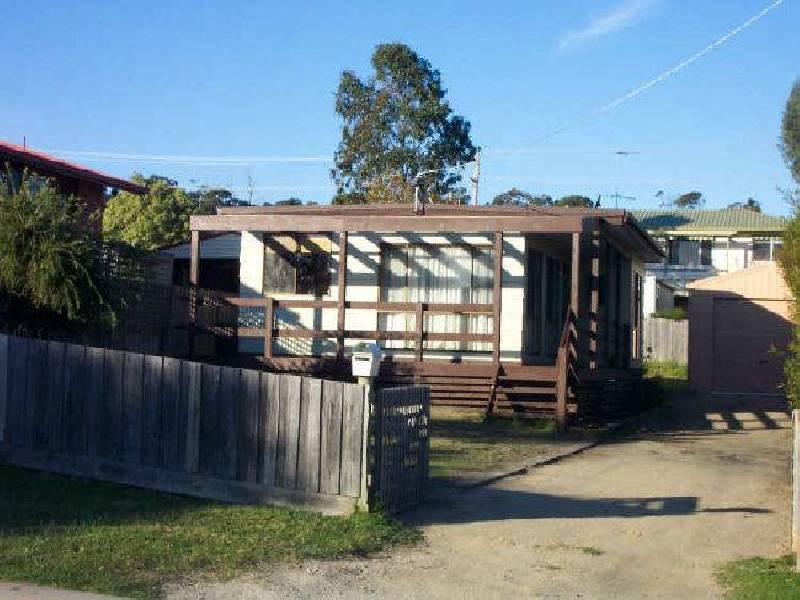 18 Panoramic Drive, Lakes Entrance VIC 3909