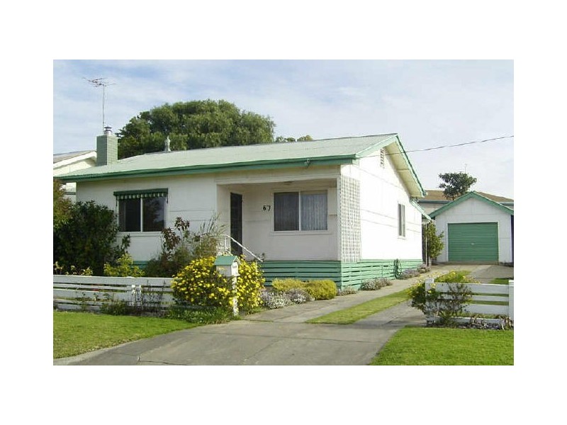 67 Carpenter Street, Lakes Entrance VIC 3909