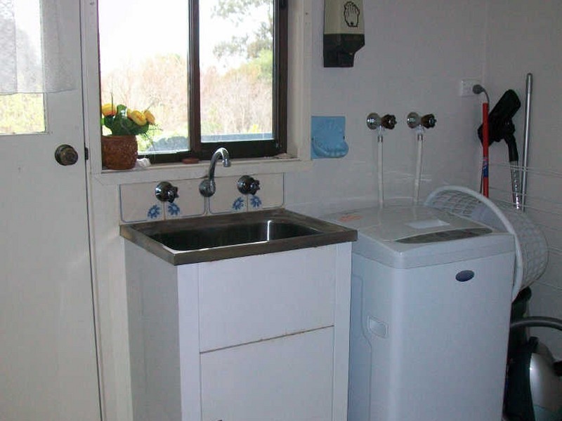 Lakes Entrance VIC 3909