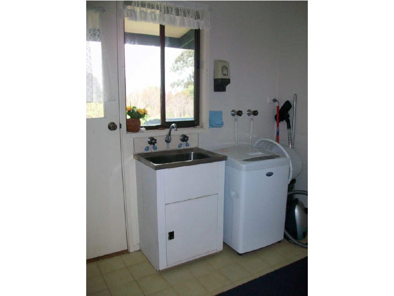 Lakes Entrance VIC 3909