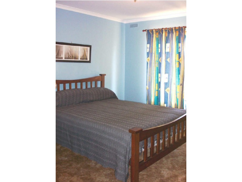 Lakes Entrance VIC 3909