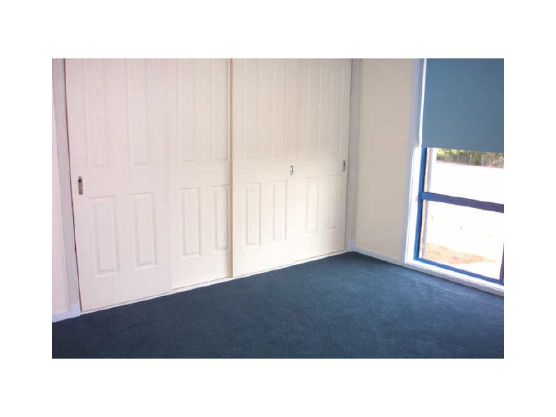 42 Nautilus Way, Lakes Entrance VIC 3909