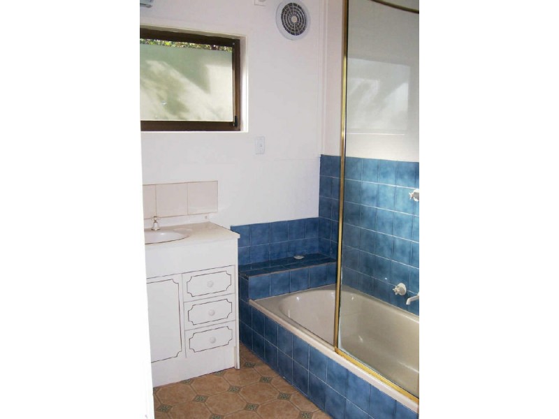 55 Robin Street, Lakes Entrance VIC 3909