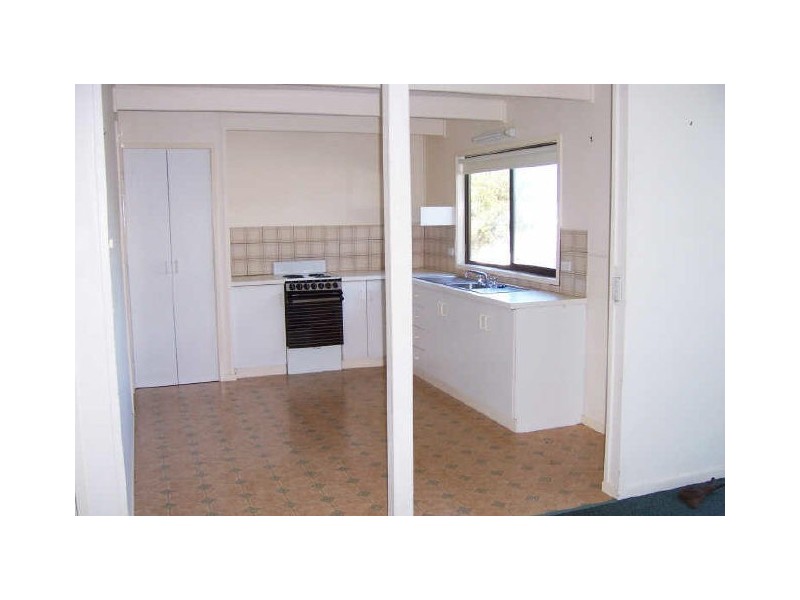 55 Robin Street, Lakes Entrance VIC 3909