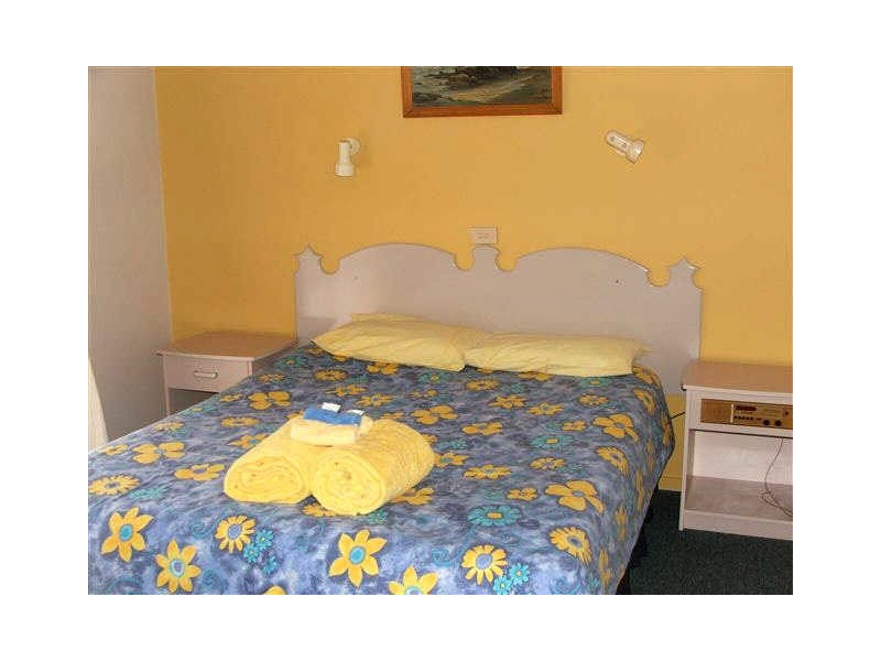 Lakes Entrance VIC 3909