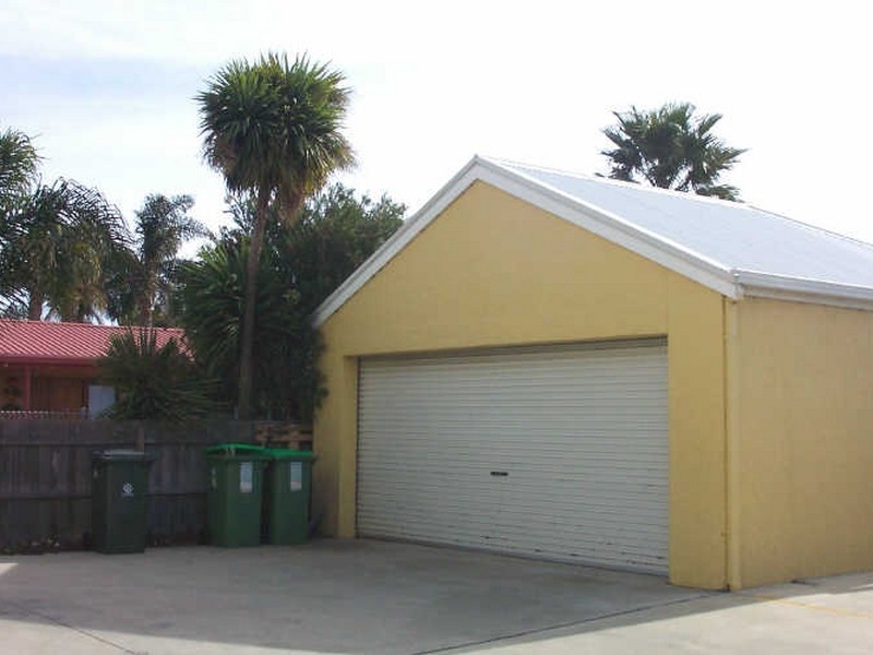 5/641-643 Esplanade, Lakes Entrance VIC 3909