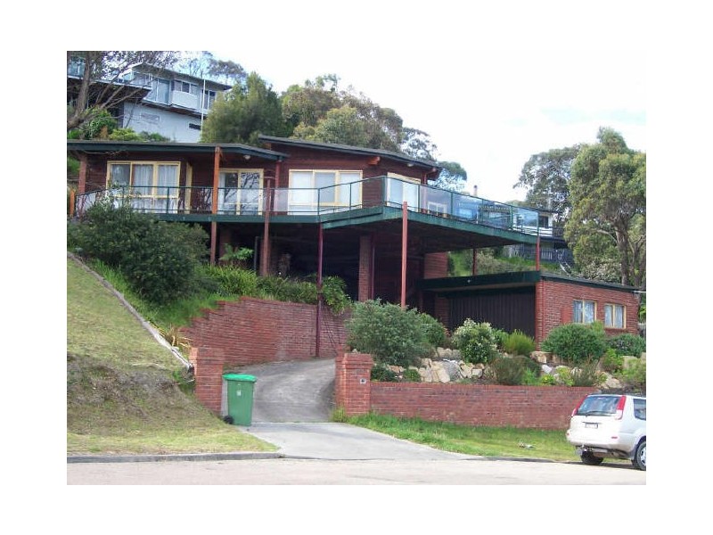 9 Robin Street, Lakes Entrance VIC 3909