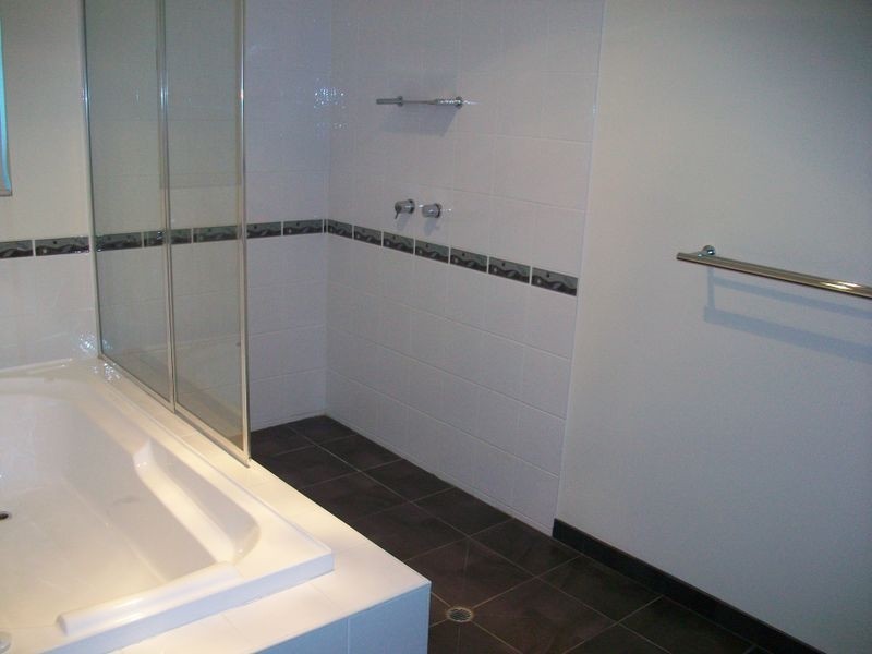 2/4 Stamford Street, Lakes Entrance VIC 3909