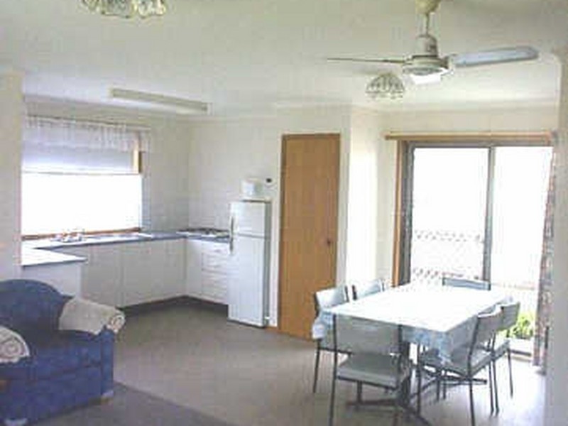 59 Church Street, Lakes Entrance VIC 3909
