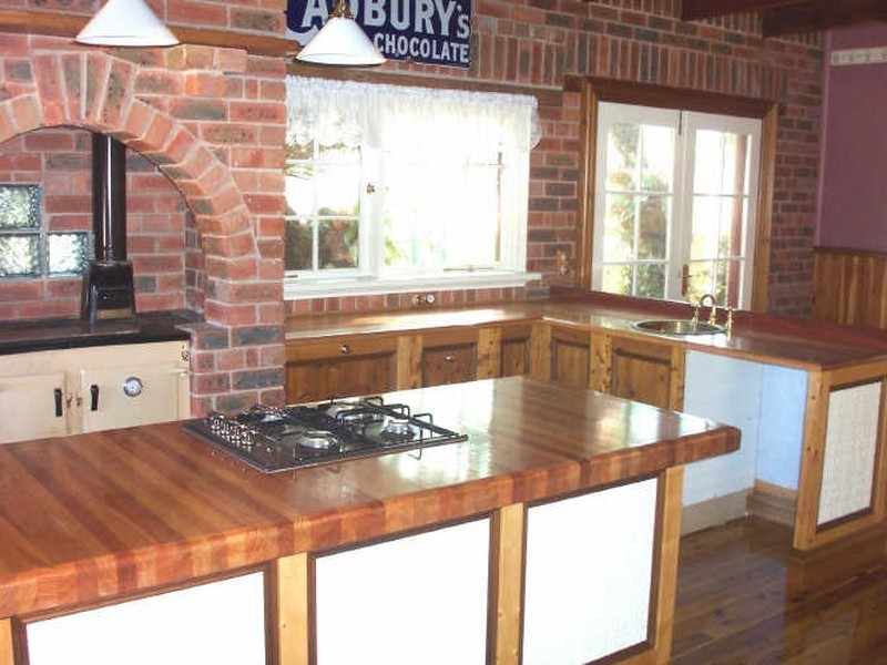 9 Doyle Court, Lakes Entrance VIC 3909