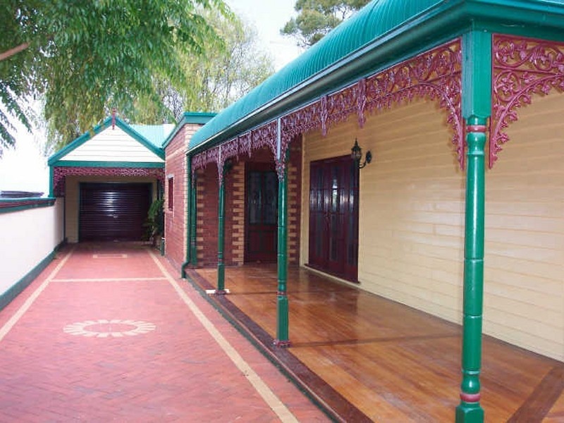 9 Doyle Court, Lakes Entrance VIC 3909