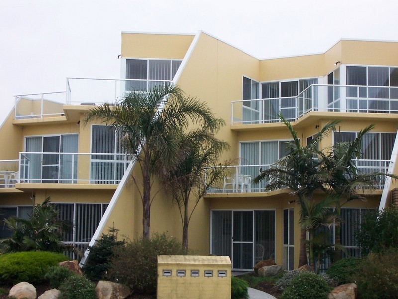 4/641-643 Esplanade, Lakes Entrance VIC 3909