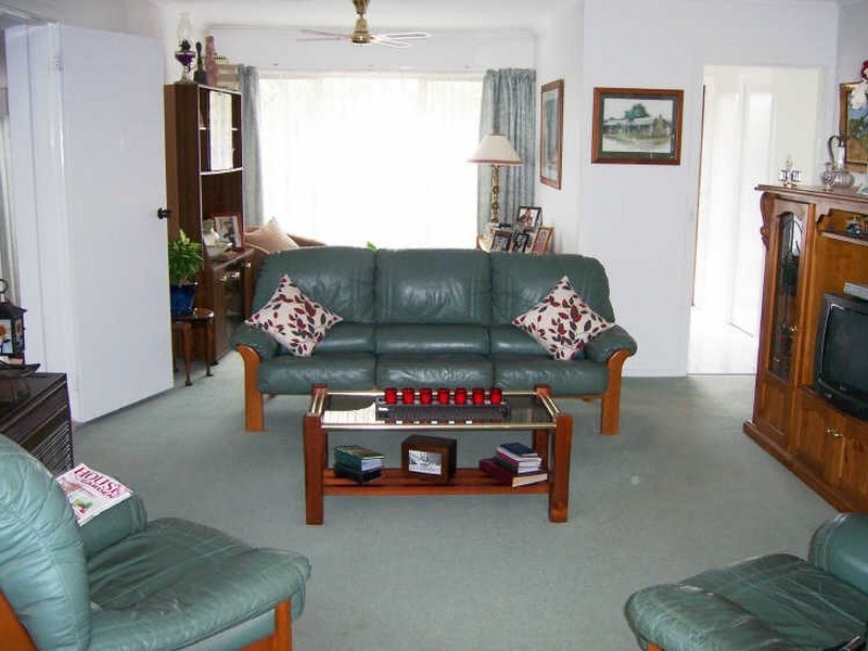 2/87 Roadknight Street, Lakes Entrance VIC 3909