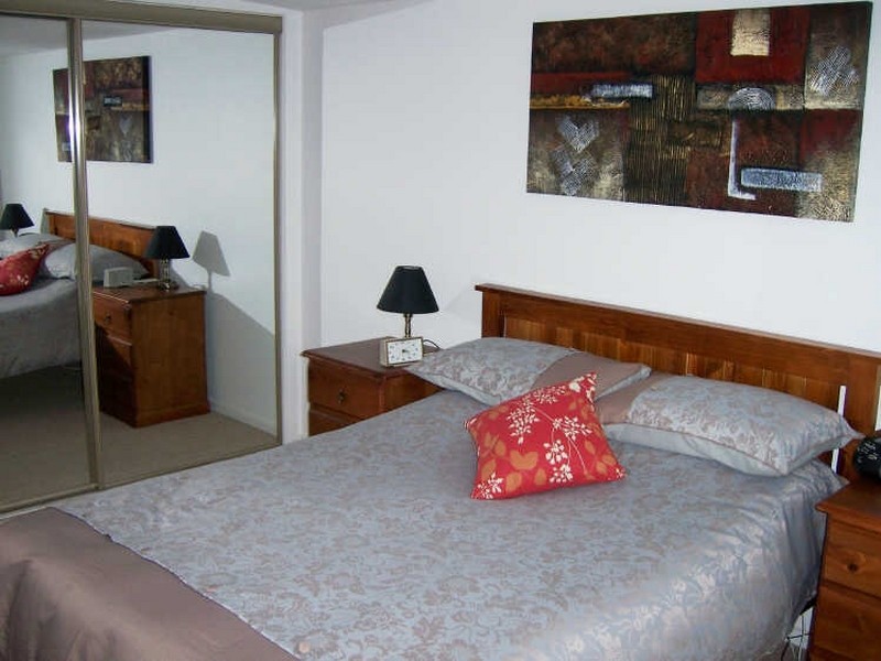 2/87 Roadknight Street, Lakes Entrance VIC 3909