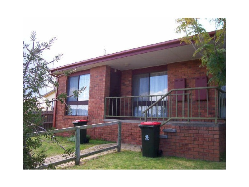 10/23 Alexander Avenue, Kalimna VIC 3909