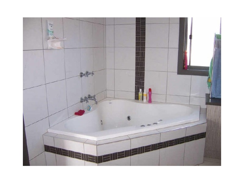 10 Warfe Drive, Lake Tyers Beach VIC 3909