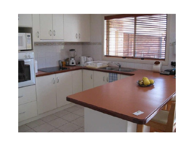 1 Ashwood Court, Lakes Entrance VIC 3909