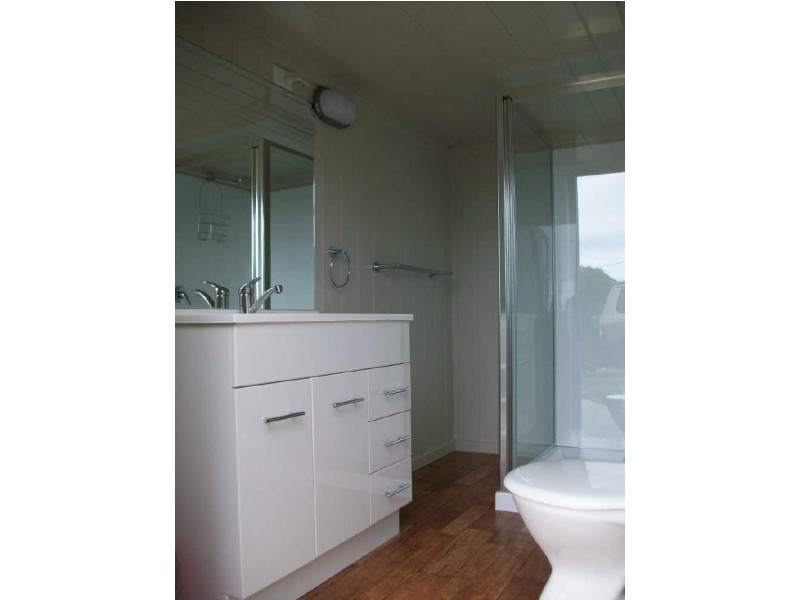 Lakes Entrance VIC 3909