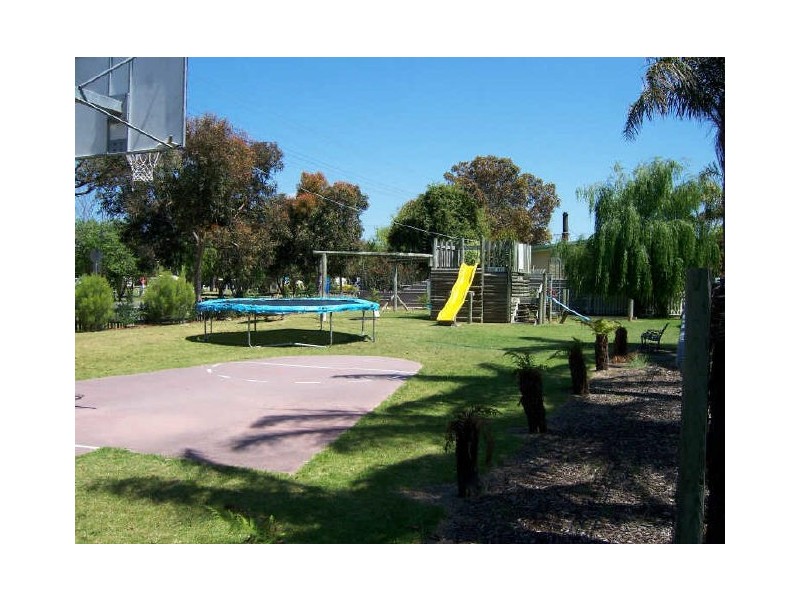 Lakes Entrance VIC 3909