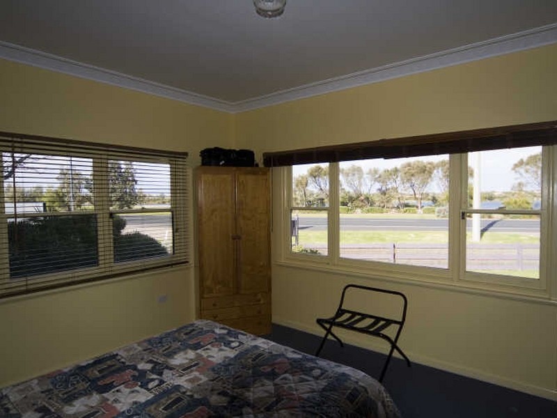 Lakes Entrance VIC 3909