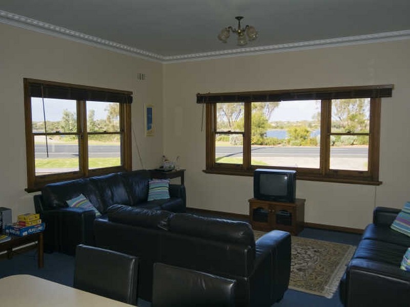 Lakes Entrance VIC 3909