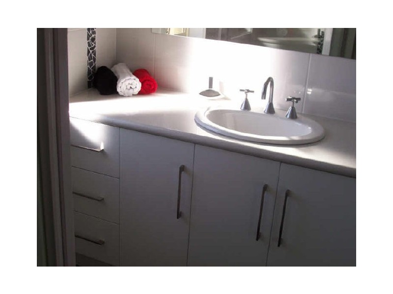 Lakes Entrance VIC 3909