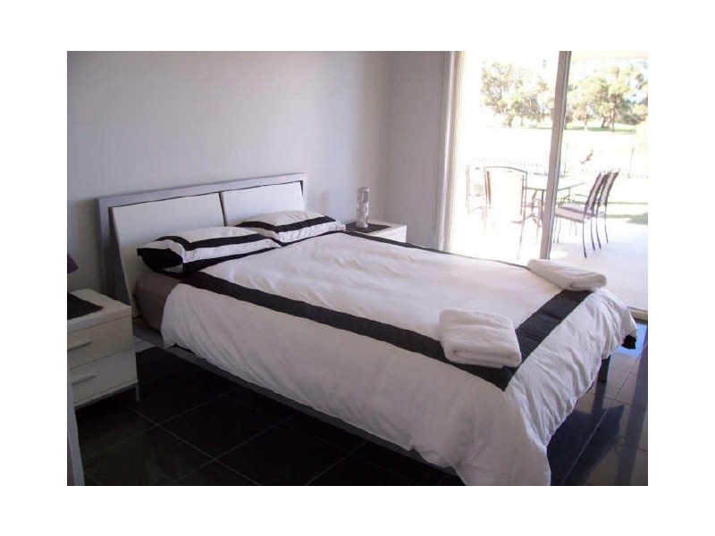 Lakes Entrance VIC 3909