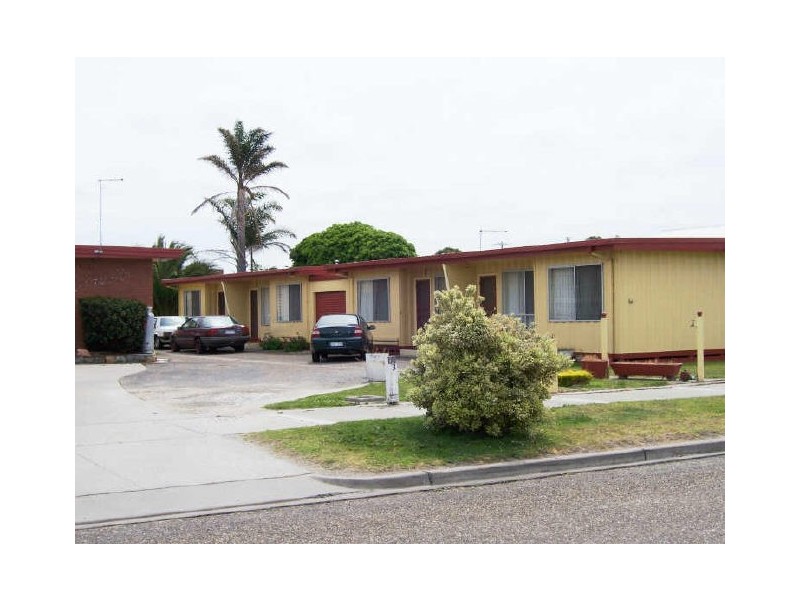 6/3 Stock Street, Lakes Entrance VIC 3909