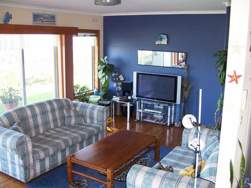 11 Lyrebird Court, Lakes Entrance VIC 3909