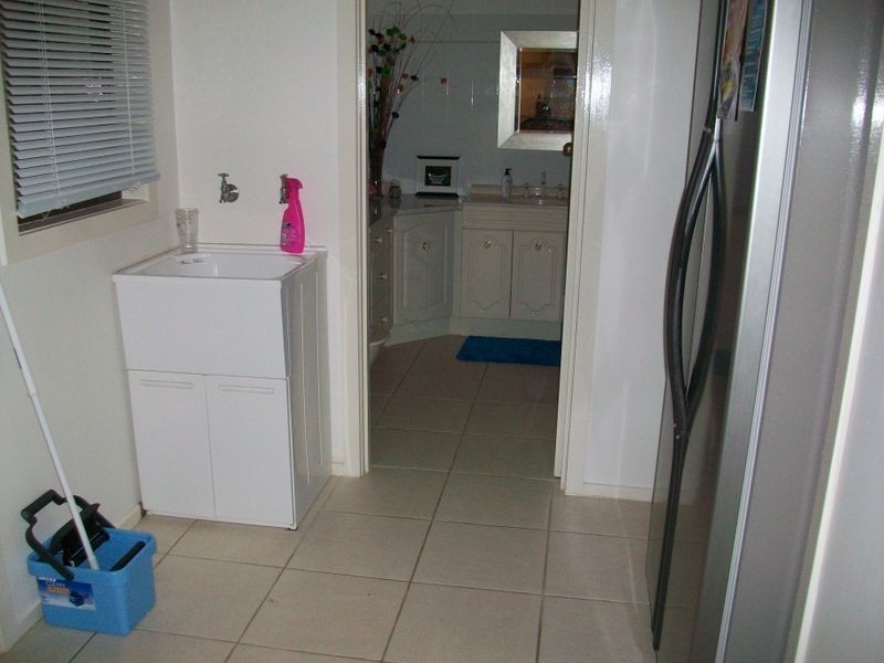 11 Oceanview Parade, Lakes Entrance VIC 3909