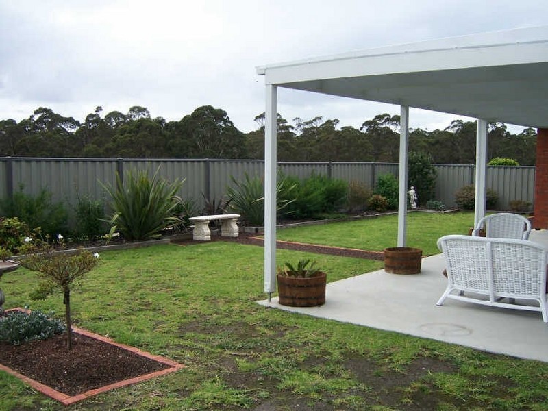 25 Tranquil Drive, Lakes Entrance VIC 3909