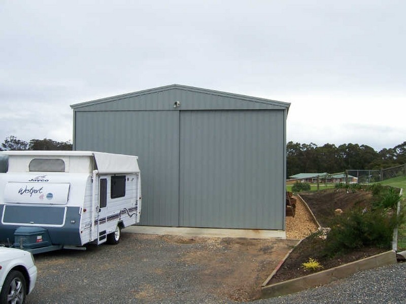 25 Tranquil Drive, Lakes Entrance VIC 3909