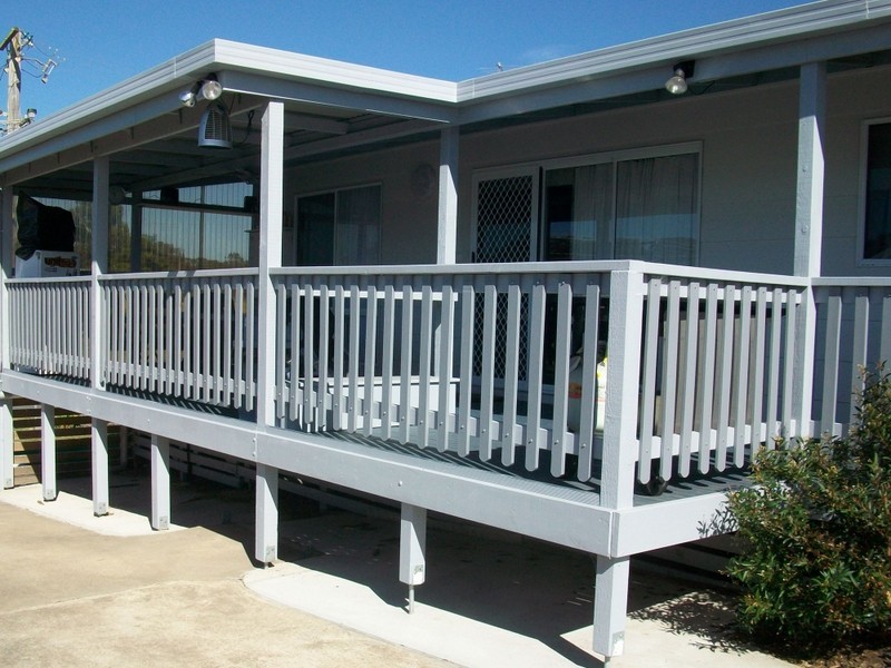 5 Alexandra Avenue, Kalimna VIC 3909