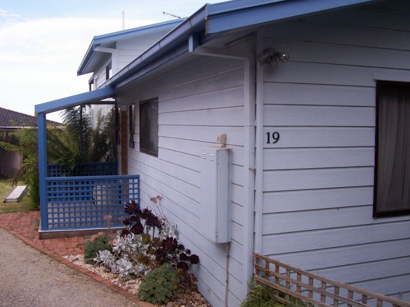 19 O’Neills Road, Lakes Entrance VIC 3909
