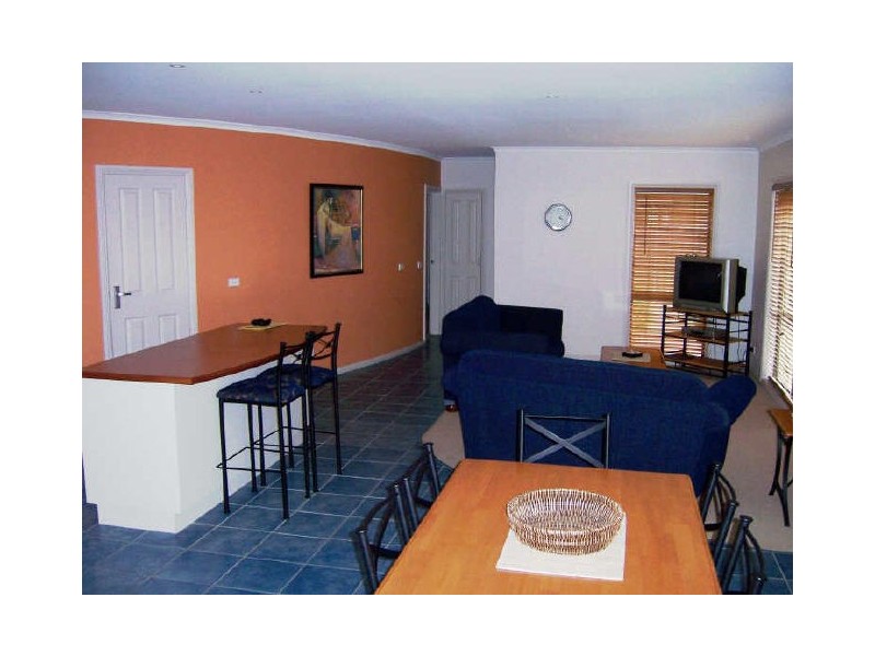 Lakes Entrance VIC 3909