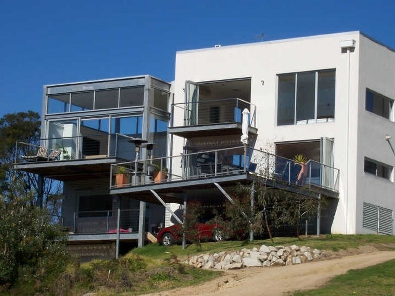 22 Tarra Drive, Lakes Entrance VIC 3909