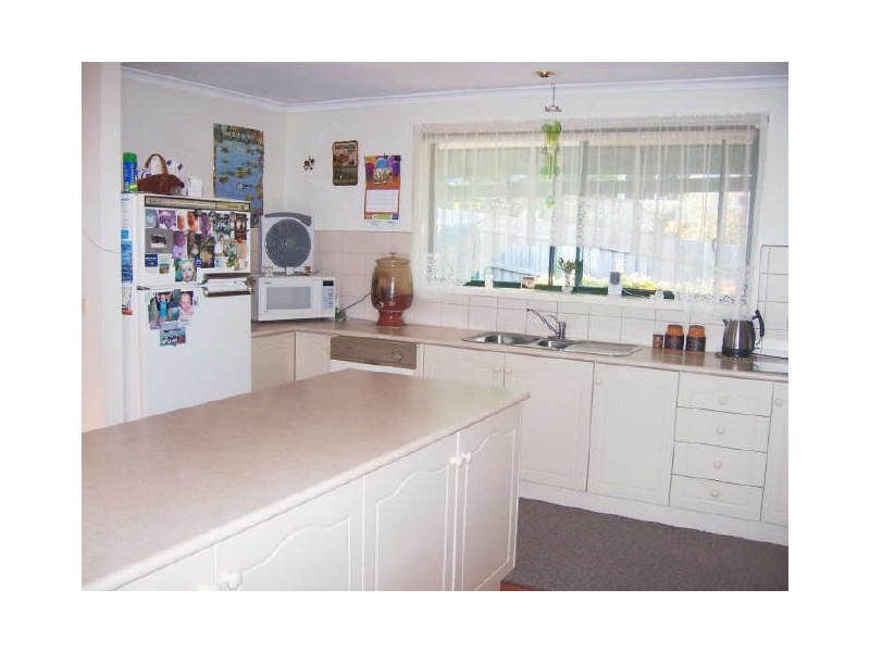 Lakes Entrance VIC 3909