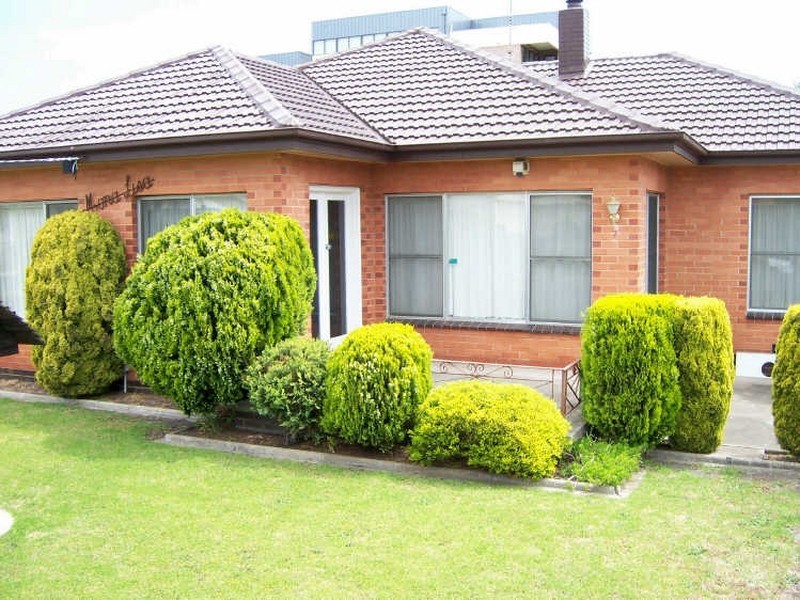7 Laura Street, Lakes Entrance VIC 3909