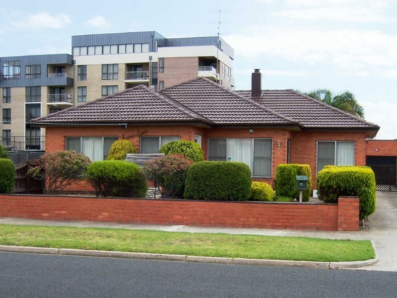 7 Laura Street, Lakes Entrance VIC 3909