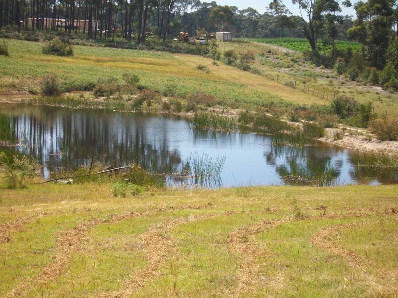 2400 Princes Highway, Nowa Nowa VIC 3887