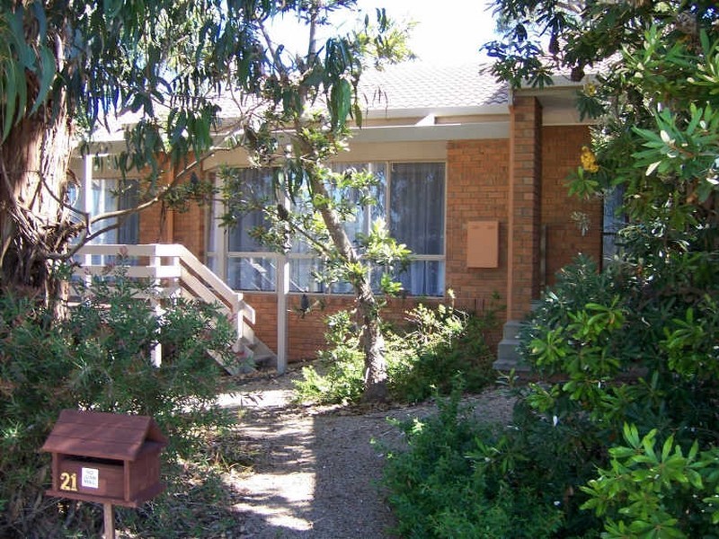21 Reeves Street, Kalimna VIC 3909