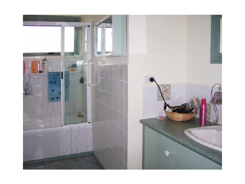 Lakes Entrance VIC 3909