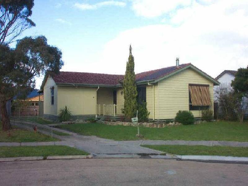 18 Phillips Street, Lakes Entrance VIC 3909