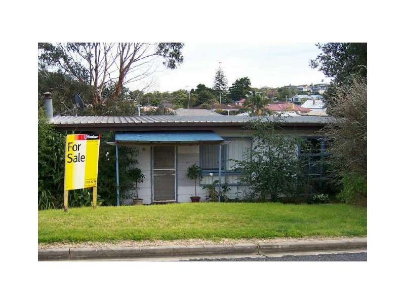 16 View Street, Lakes Entrance VIC 3909