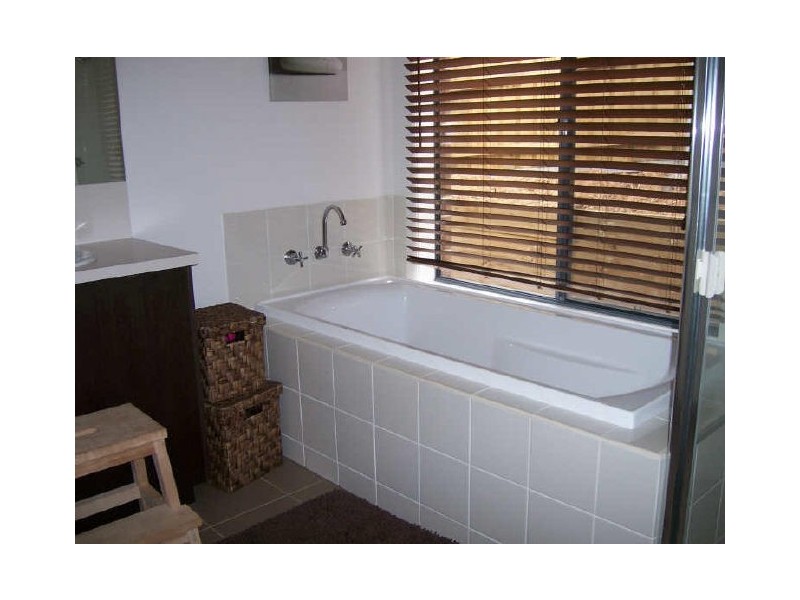 Lakes Entrance VIC 3909