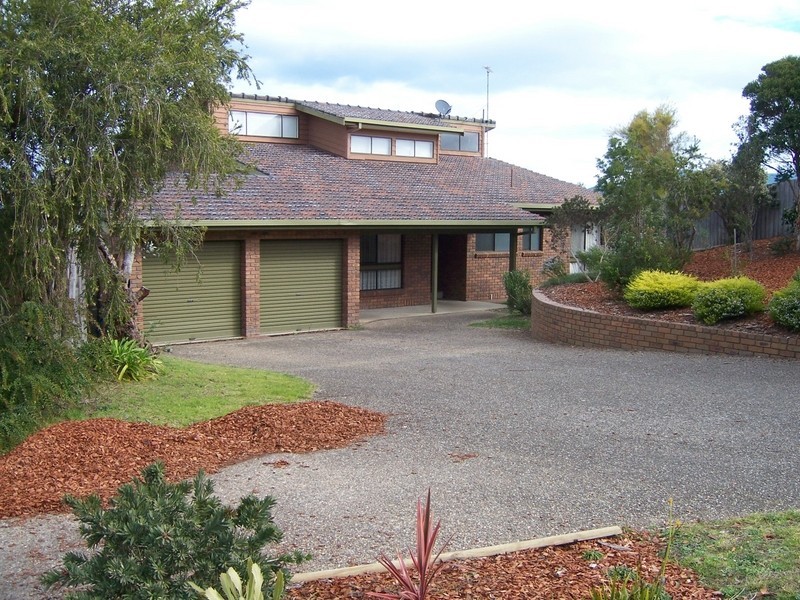 29 Nautilus Way, Lakes Entrance VIC 3909