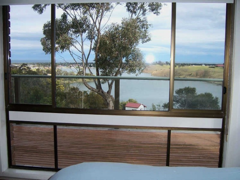 29 Nautilus Way, Lakes Entrance VIC 3909