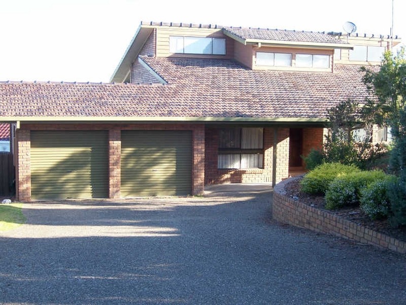 29 Nautilus Way, Lakes Entrance VIC 3909