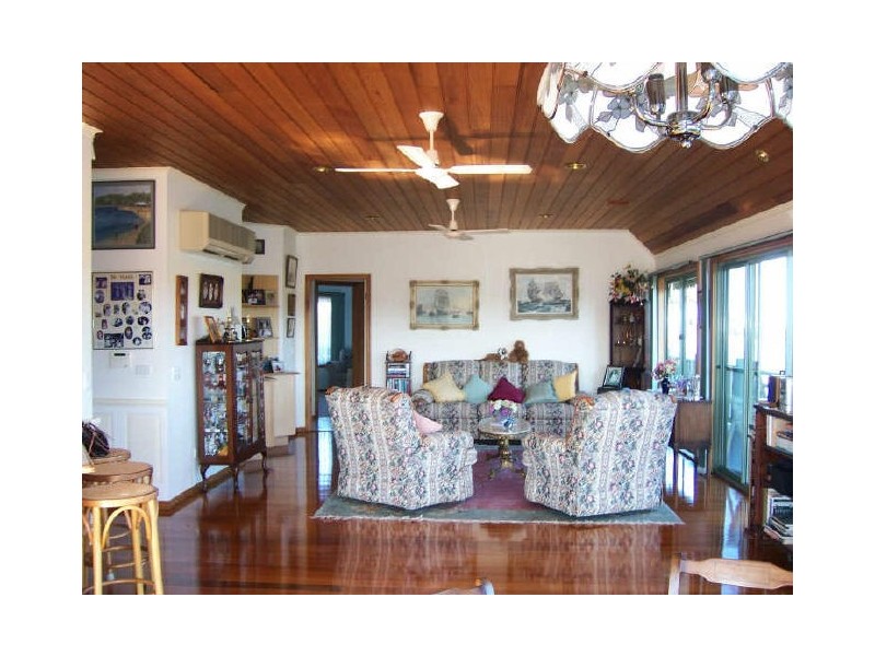 Lakes Entrance VIC 3909