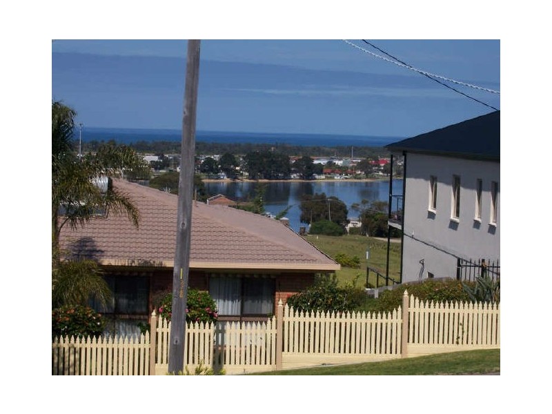 Lakes Entrance VIC 3909